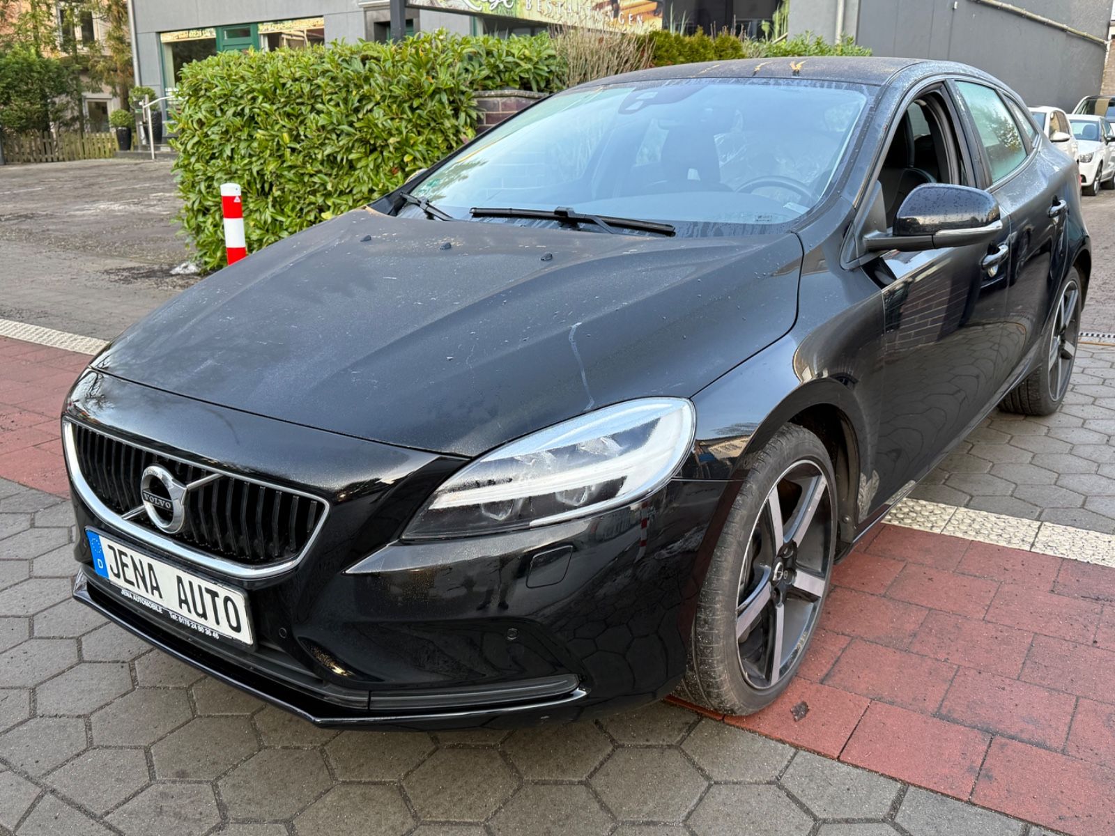 Volvo V40 Momentum 1 Vorbesitzer R.Kamera SHZ