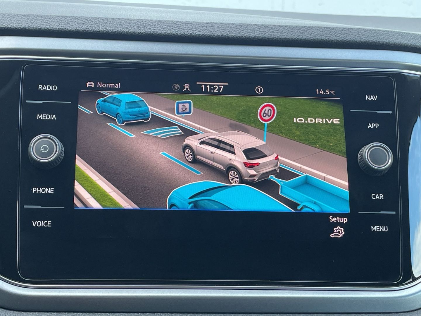 Volkswagen T-Roc 1.5 TSI DSG R-Line - Samsaru's Car Outlet