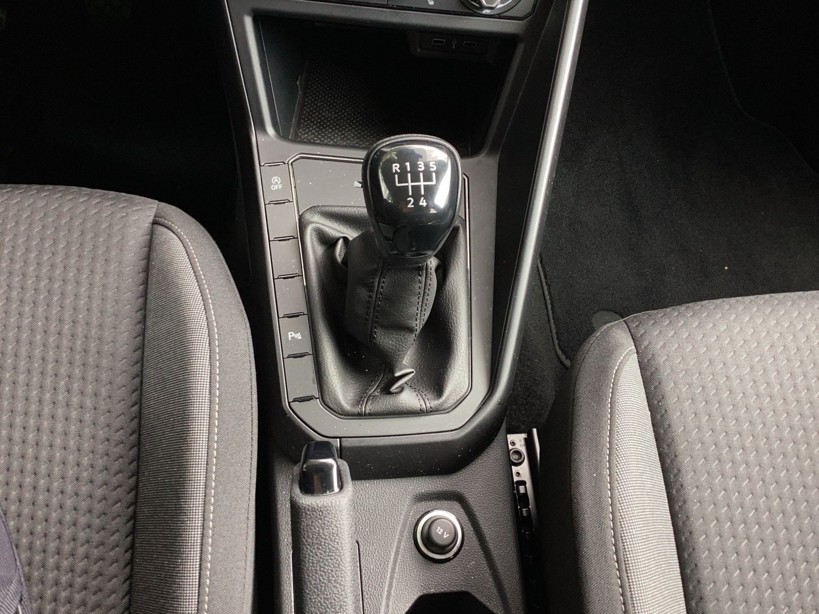 Volkswagen Taigo 1.0 TSI - Samsaru's Car Outlet