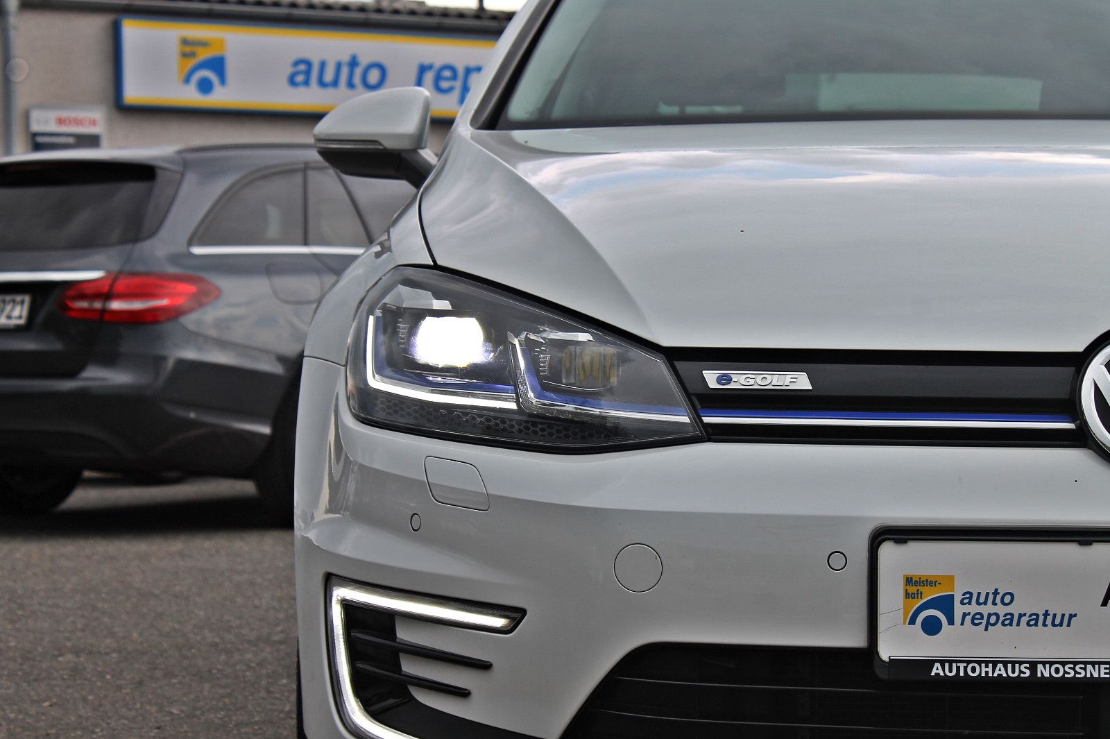 Volkswagen e-Golf 100KW - Samsaru's Car Outlet