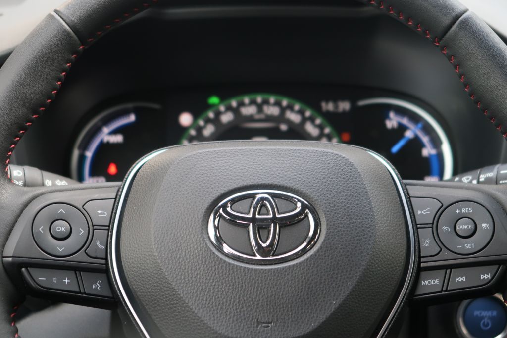 Toyota RAV 4 Plug-in-Hybrid Technik- und Style Paket