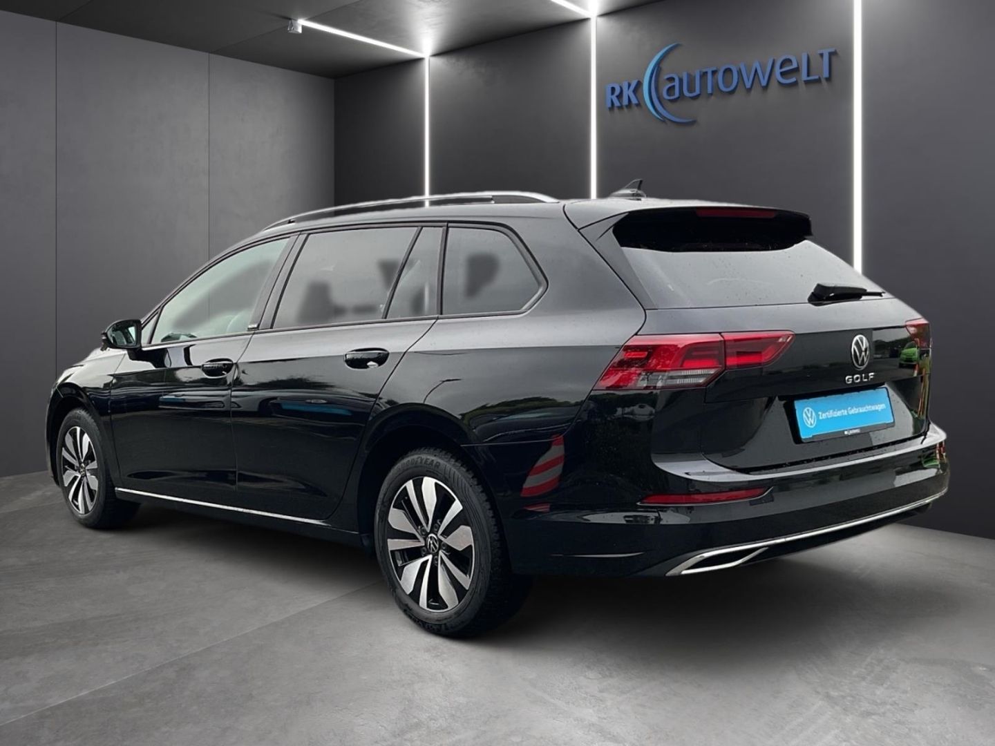Volkswagen Golf Variant 8 VIII Move 2.0 TDI - Samsaru's Car Outlet