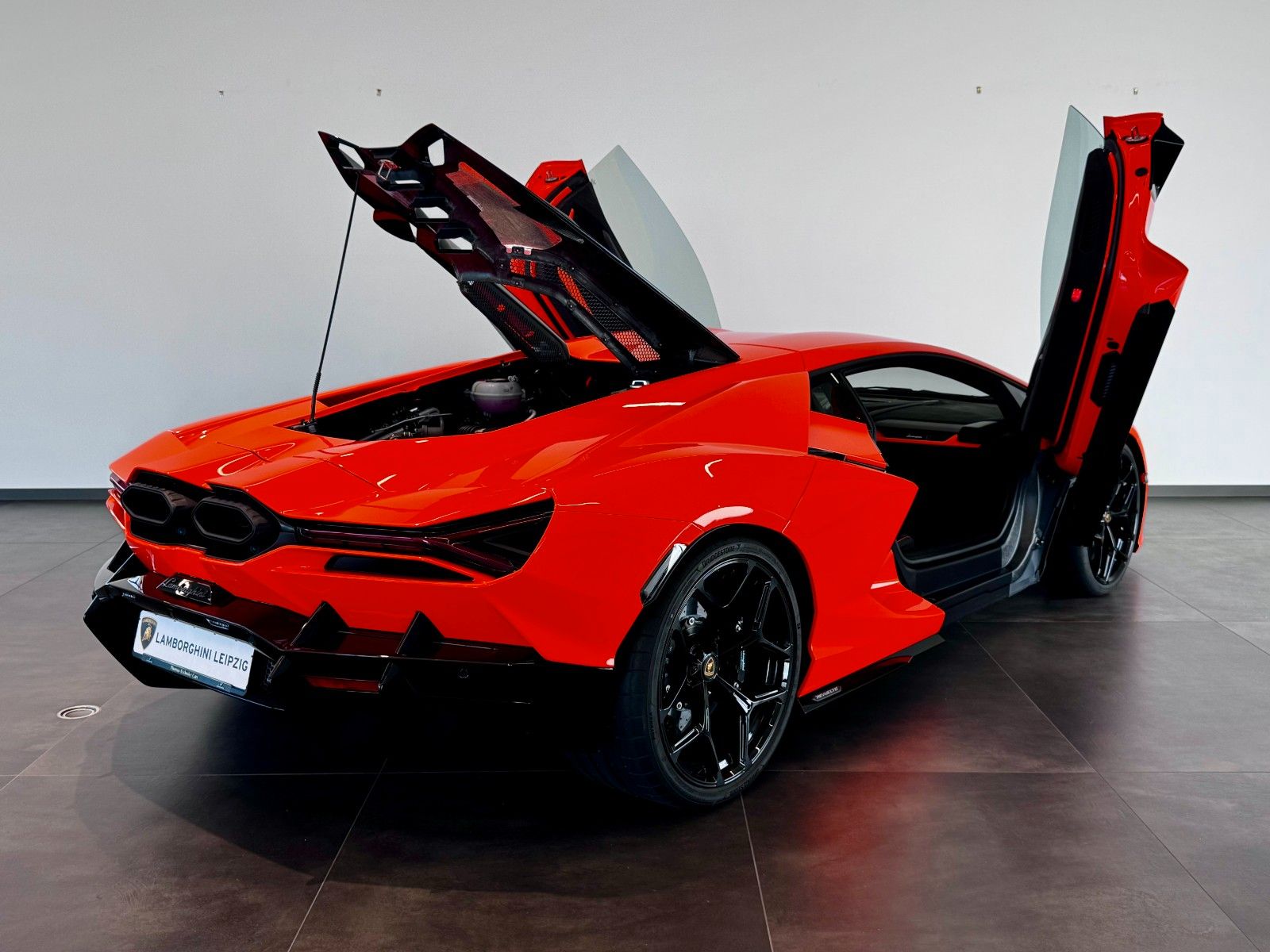 Lamborghini Revuelto 6.5 V12 HPEV
