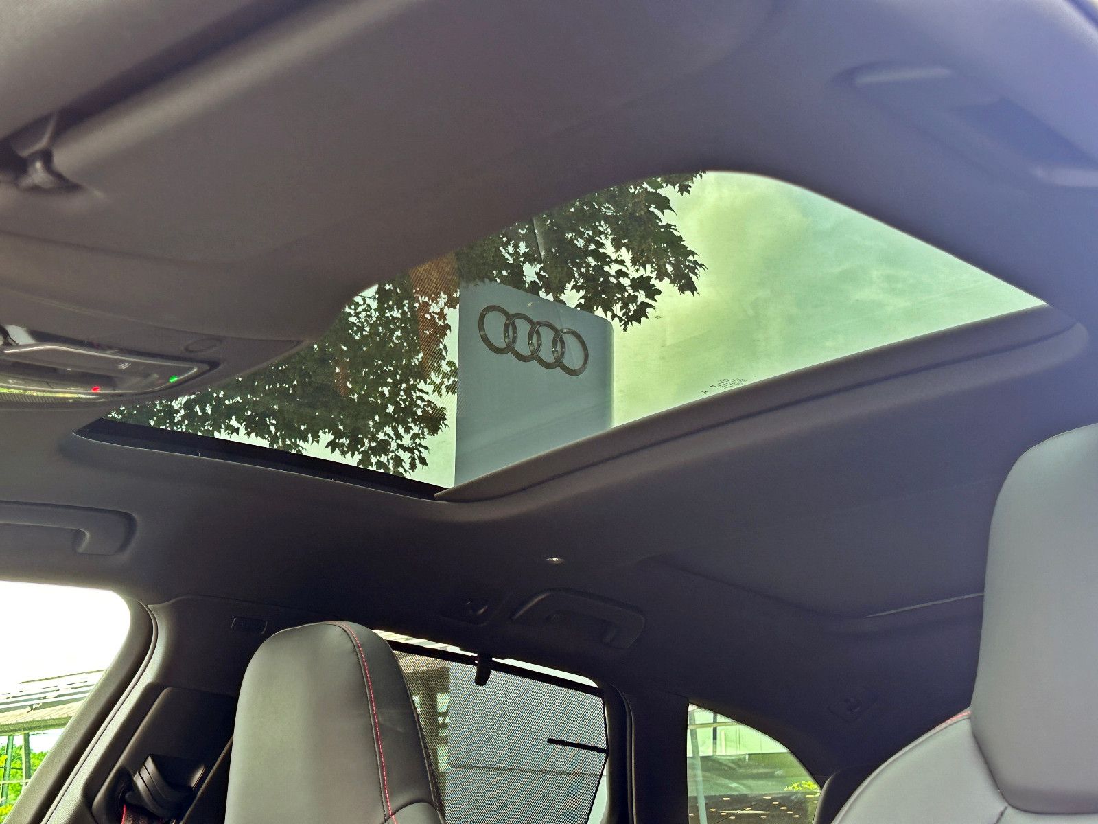 Audi RS6 Avant BLACK PANO HUD LASER NACHTS 280km/h