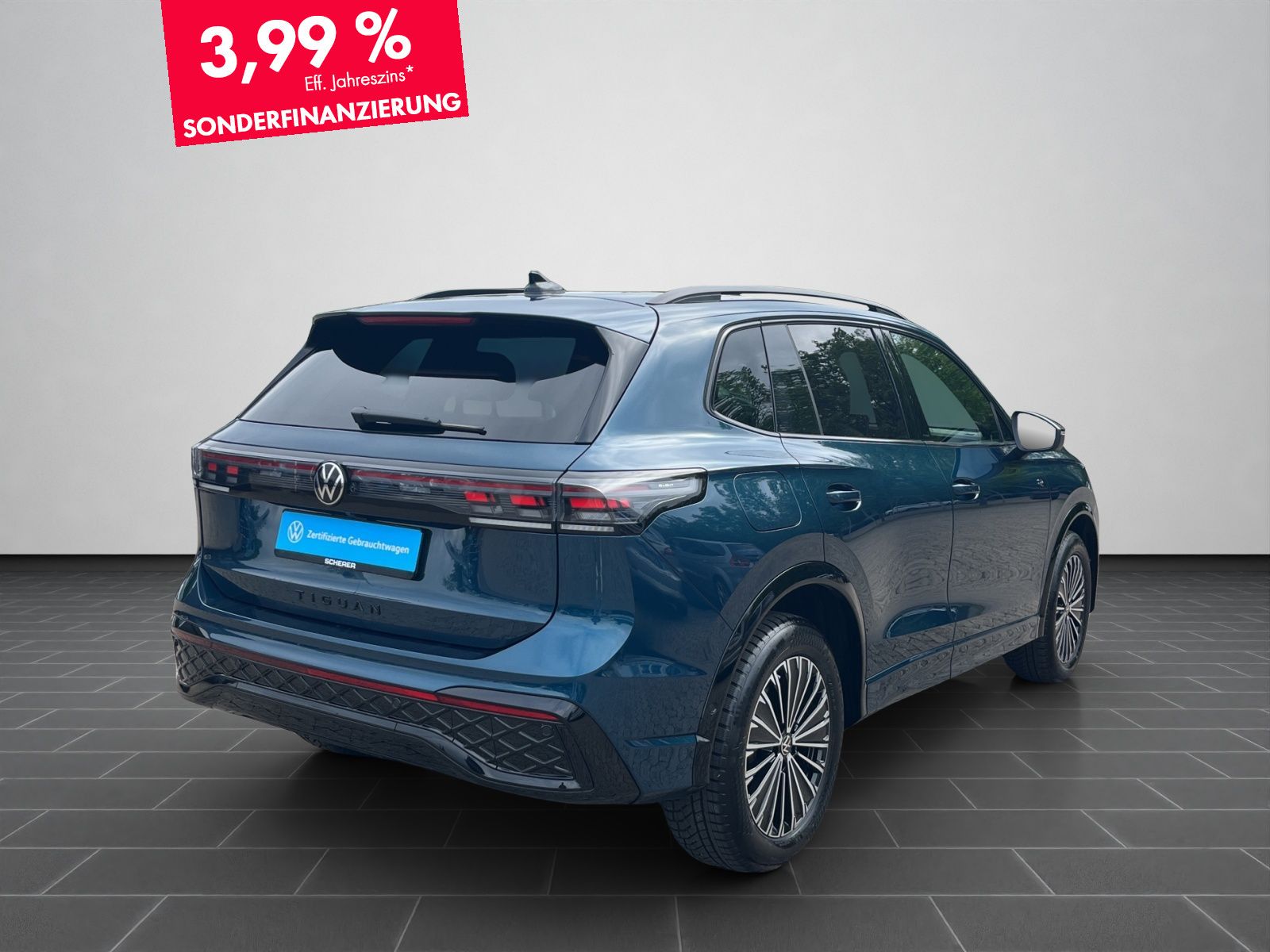 Volkswagen Tiguan R-Line 1.5 eHybrid PANO HD-MATRIX AHK 360