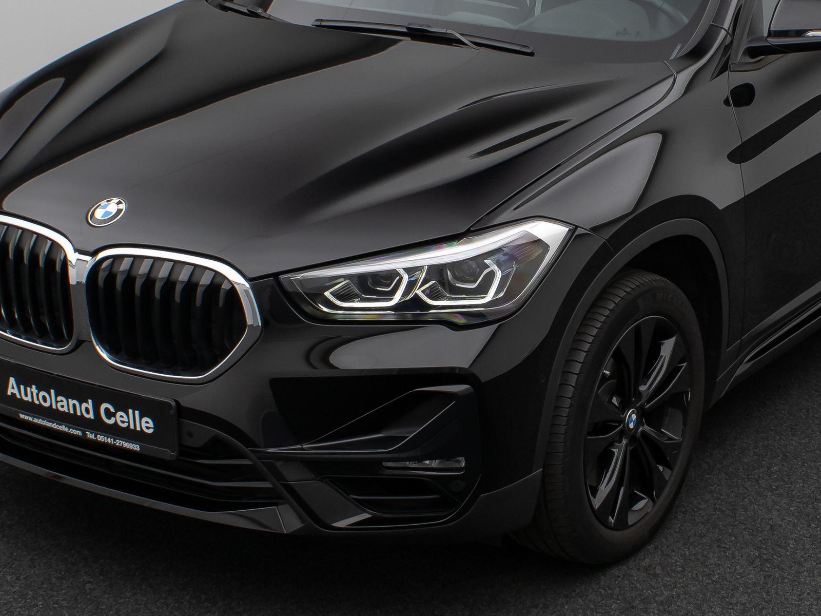 BMW X1 xD20i Sport Line - Samsaru's Car Outlet