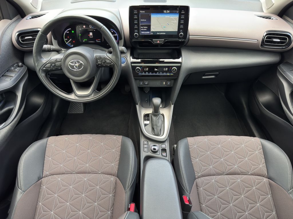 Toyota Yaris Cross Hybrid 1.5 VVT-i AWD-i Elegant *GJR*