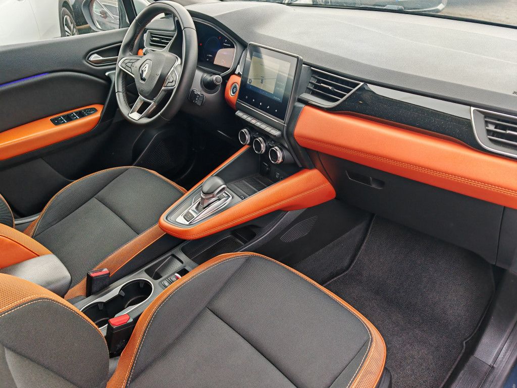 Renault Captur E-Tech 160 Plug-In Hybrid INTENS - Samsaru's Car Outlet