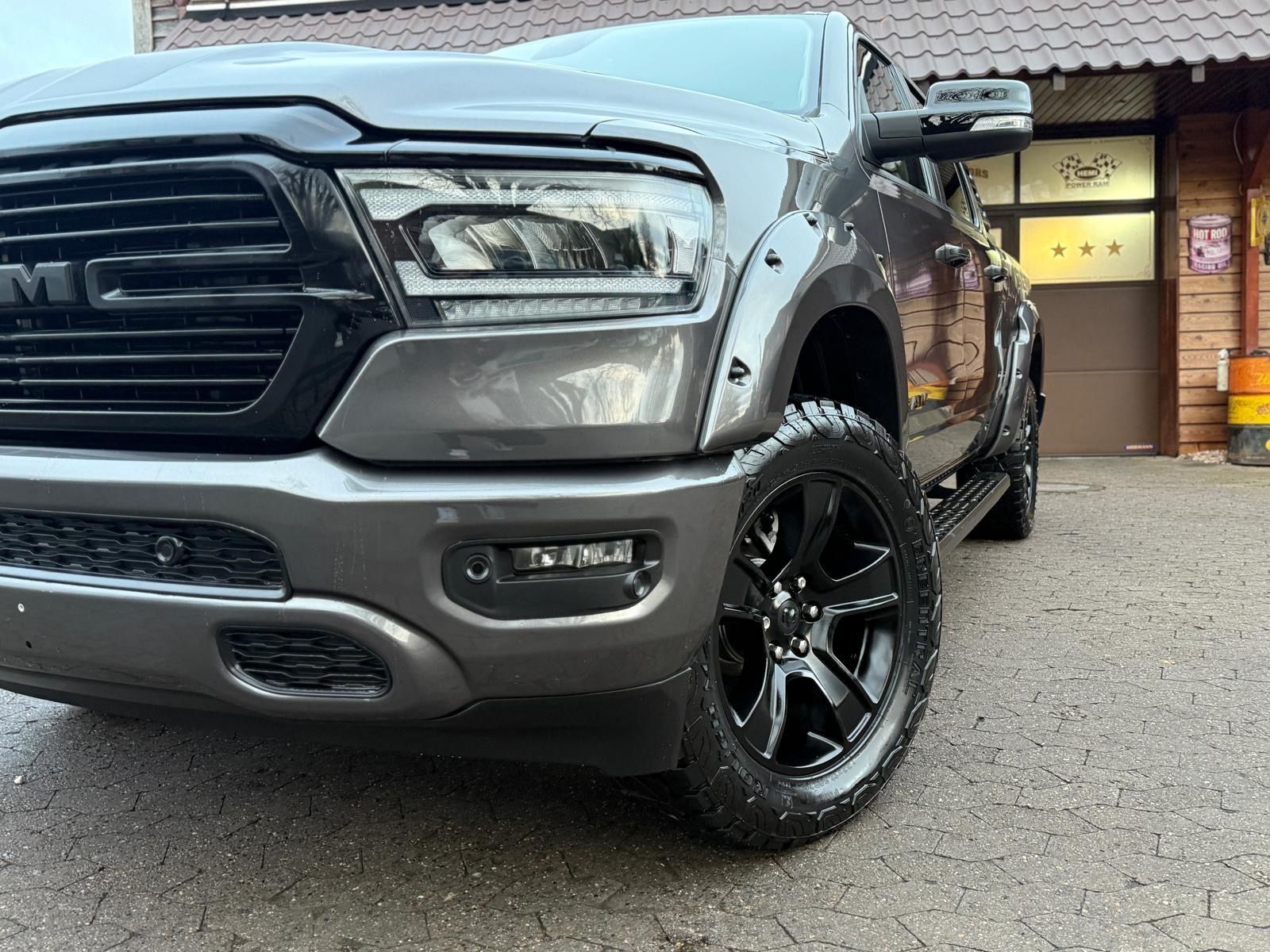 Dodge V8*4X4*AHK*NAVI*ROLLBAR*OFFROAD*LIFT*LED*SPORT*