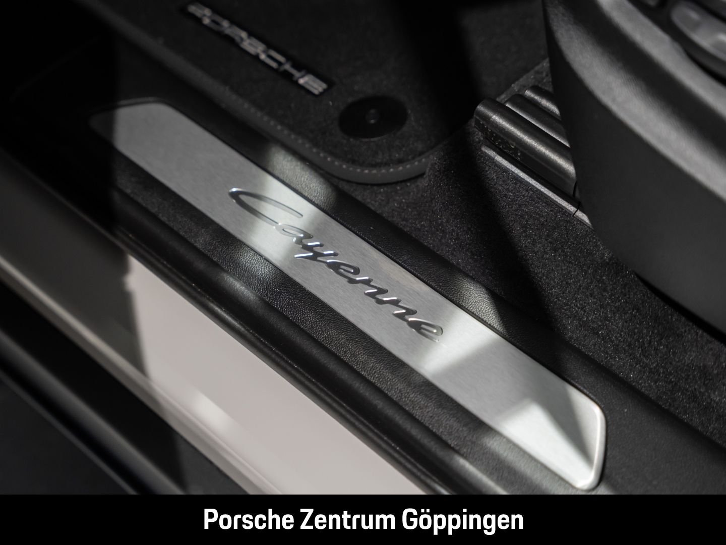 Porsche Cayenne E-Hybrid Coupe BOSE Luftfederung LED