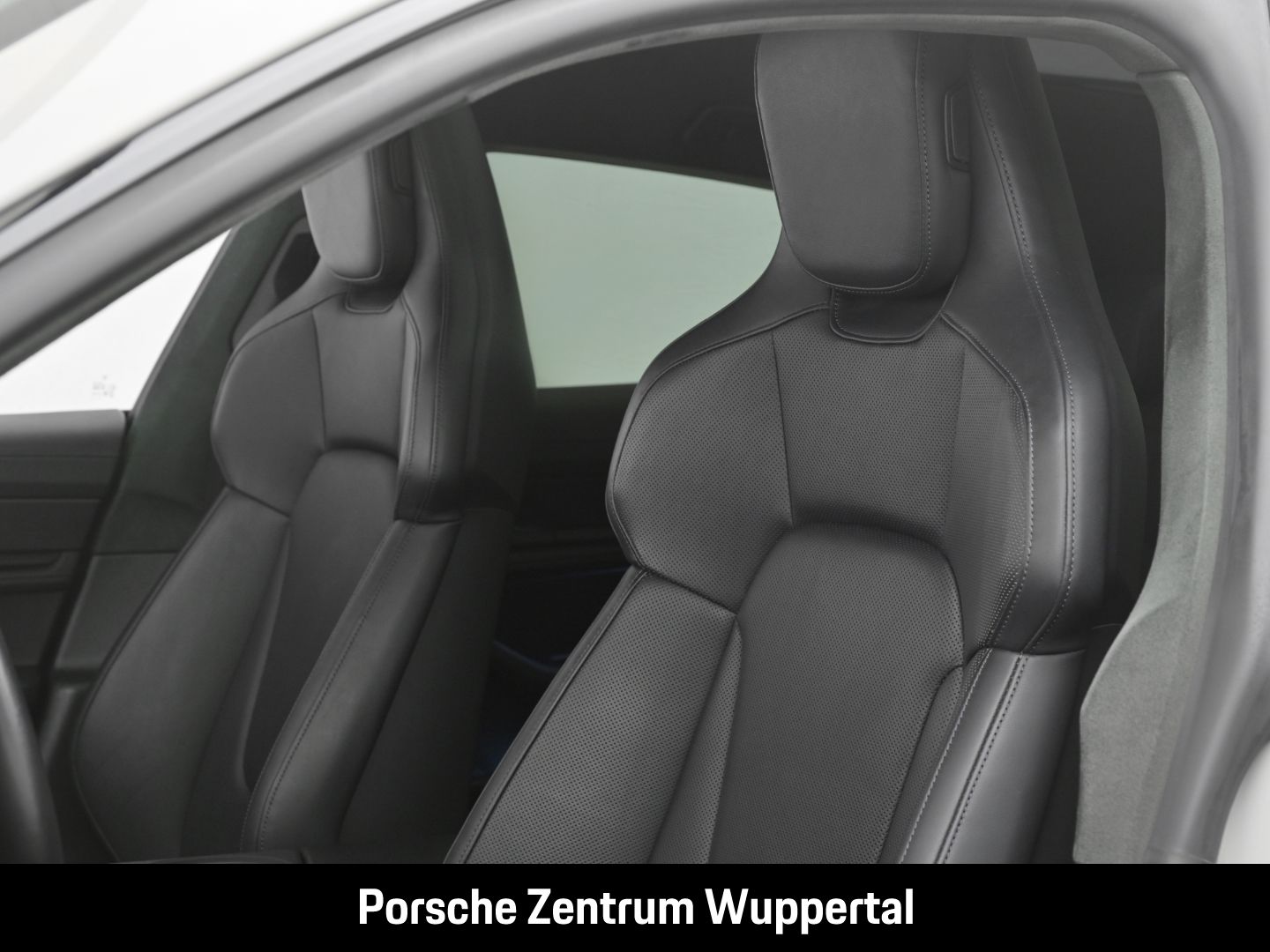 Porsche Taycan GTS Sport Turismo LED-Matrix Luftfederung