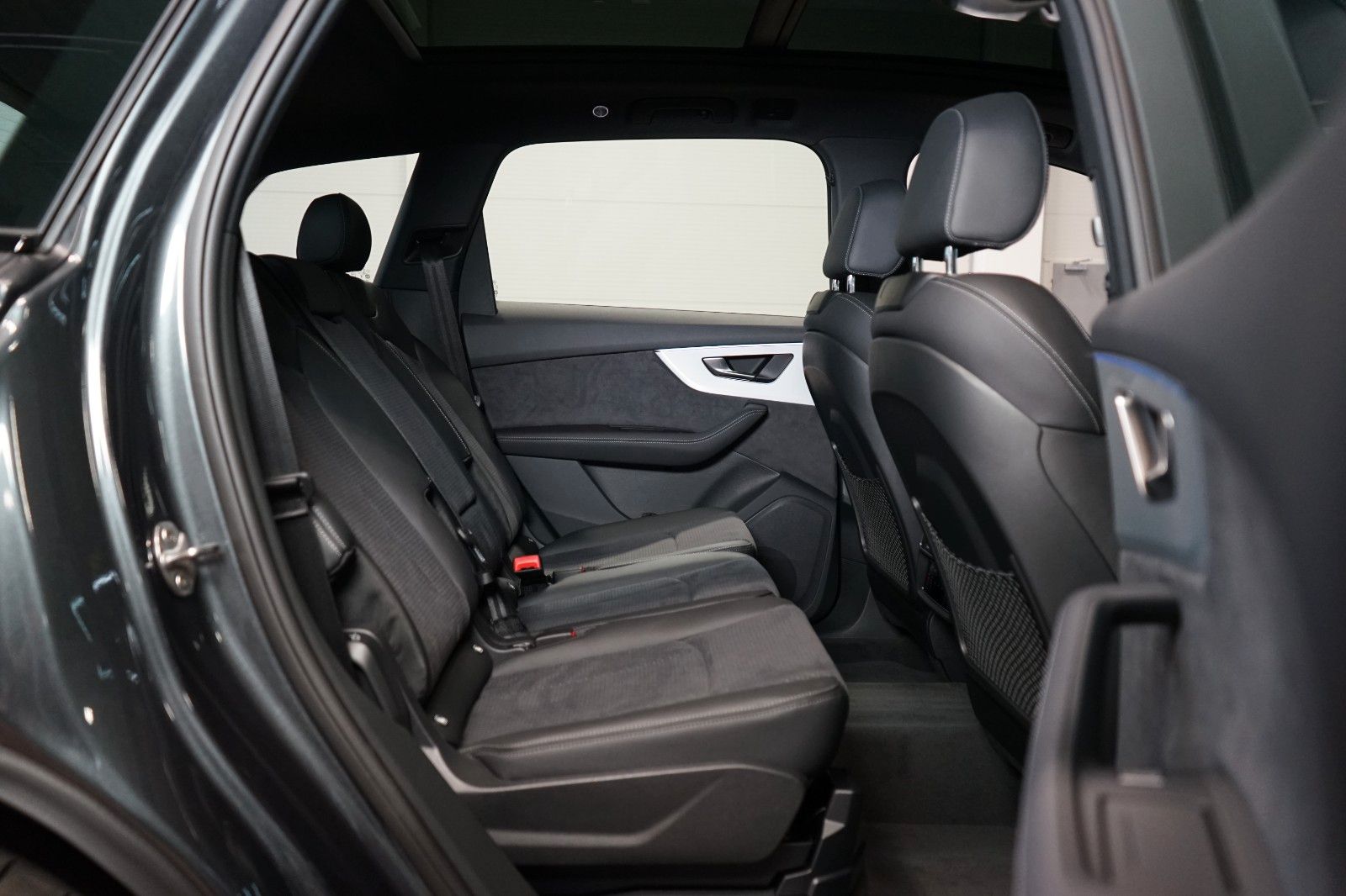 Audi Q750 TDI*S-LINE*TOW*OLED*AUX.HEAT*CZ*77.025€ NET