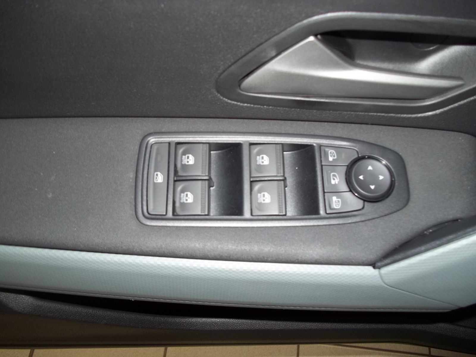 Dacia Duster III TCe 130 Extreme 4x4 - Samsaru's Car Outlet