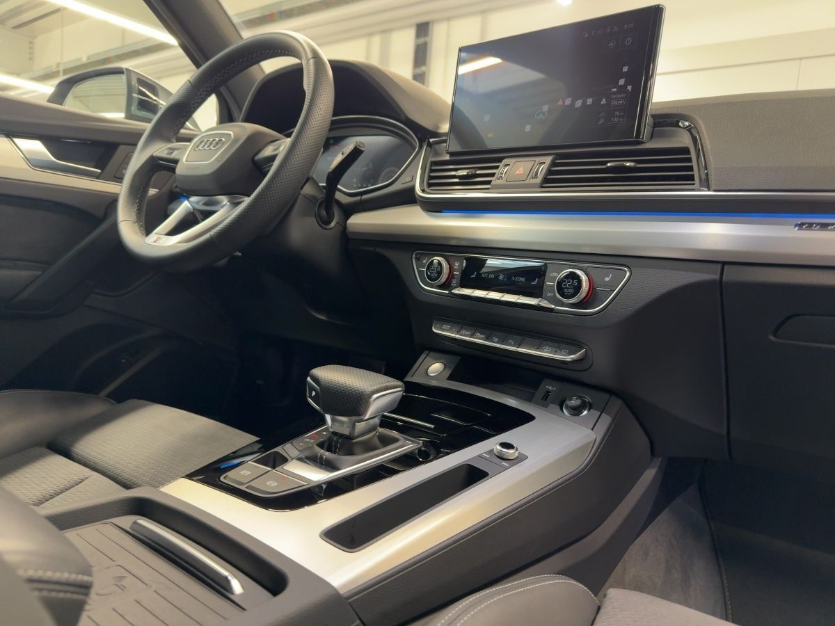 Audi Q5 S line 40 TDI quattro virtual AHK