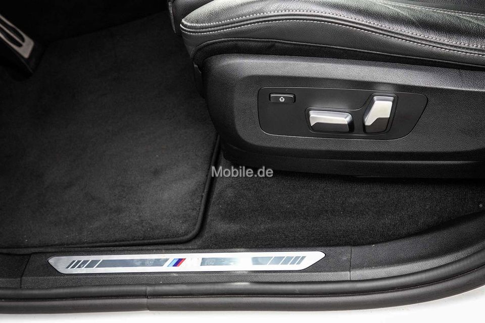 BMW X5 xDrive45e M Sport Autom Navi AHK 360 Adaptiv