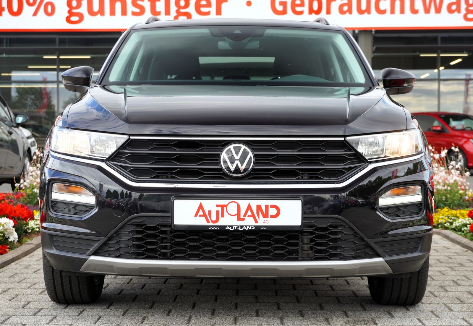 Volkswagen T-Roc 1.0 TSI United - Samsaru's Car Outlet