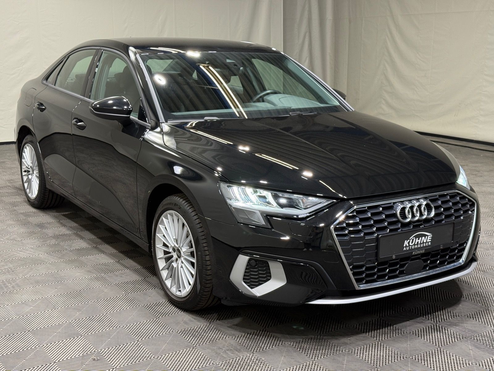 Audi A3 advanced 30 TDI - Samsaru's Car Outlet