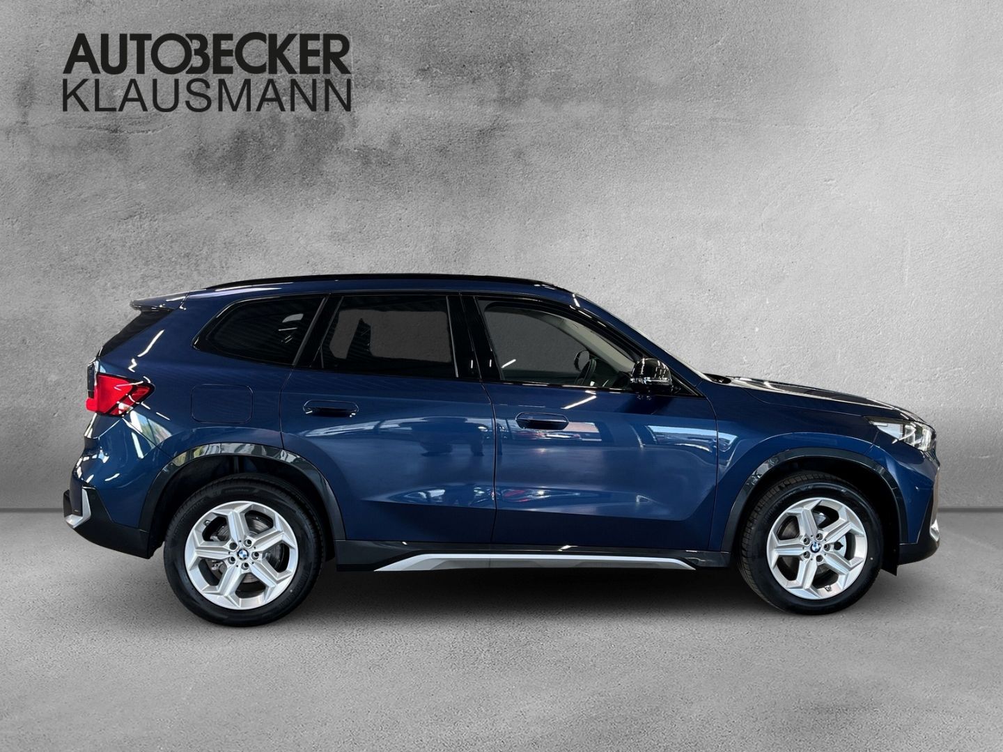BMW X1 xDrive 20d xLINE - Samsaru's Car Outlet
