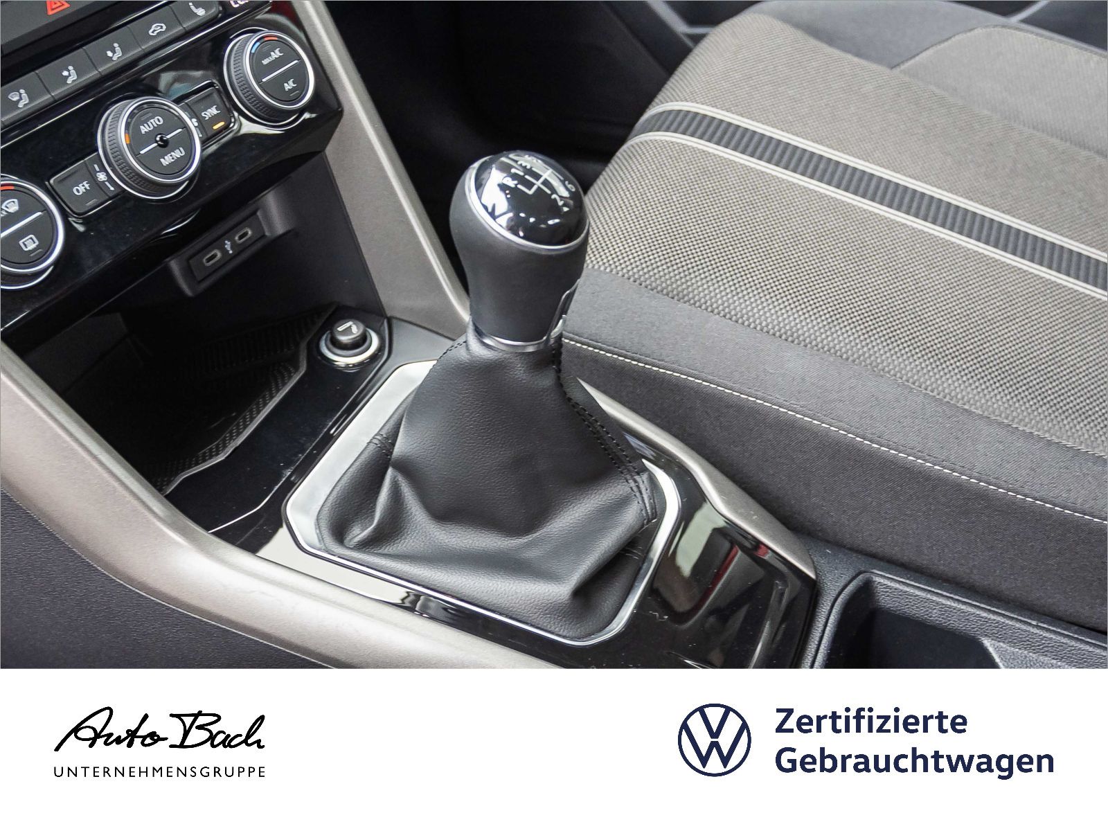 Volkswagen T-Roc 1.0 TSI Style - Samsaru's Car Outlet