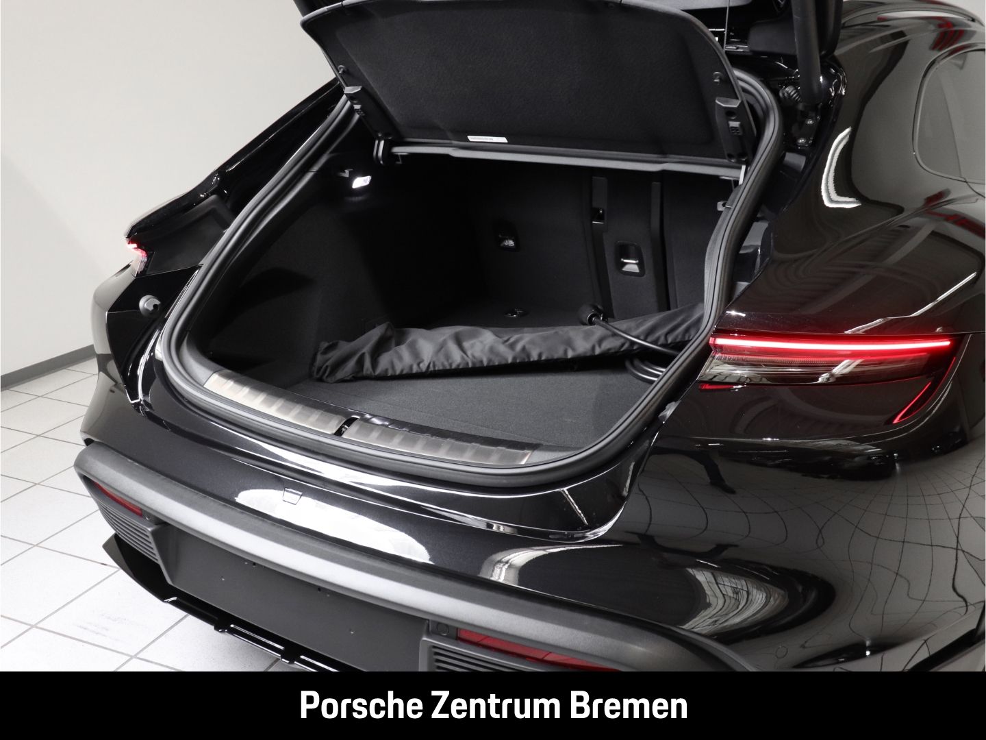 Porsche Taycan 4 Cross Turismo Sportpaket Panorama  Bose