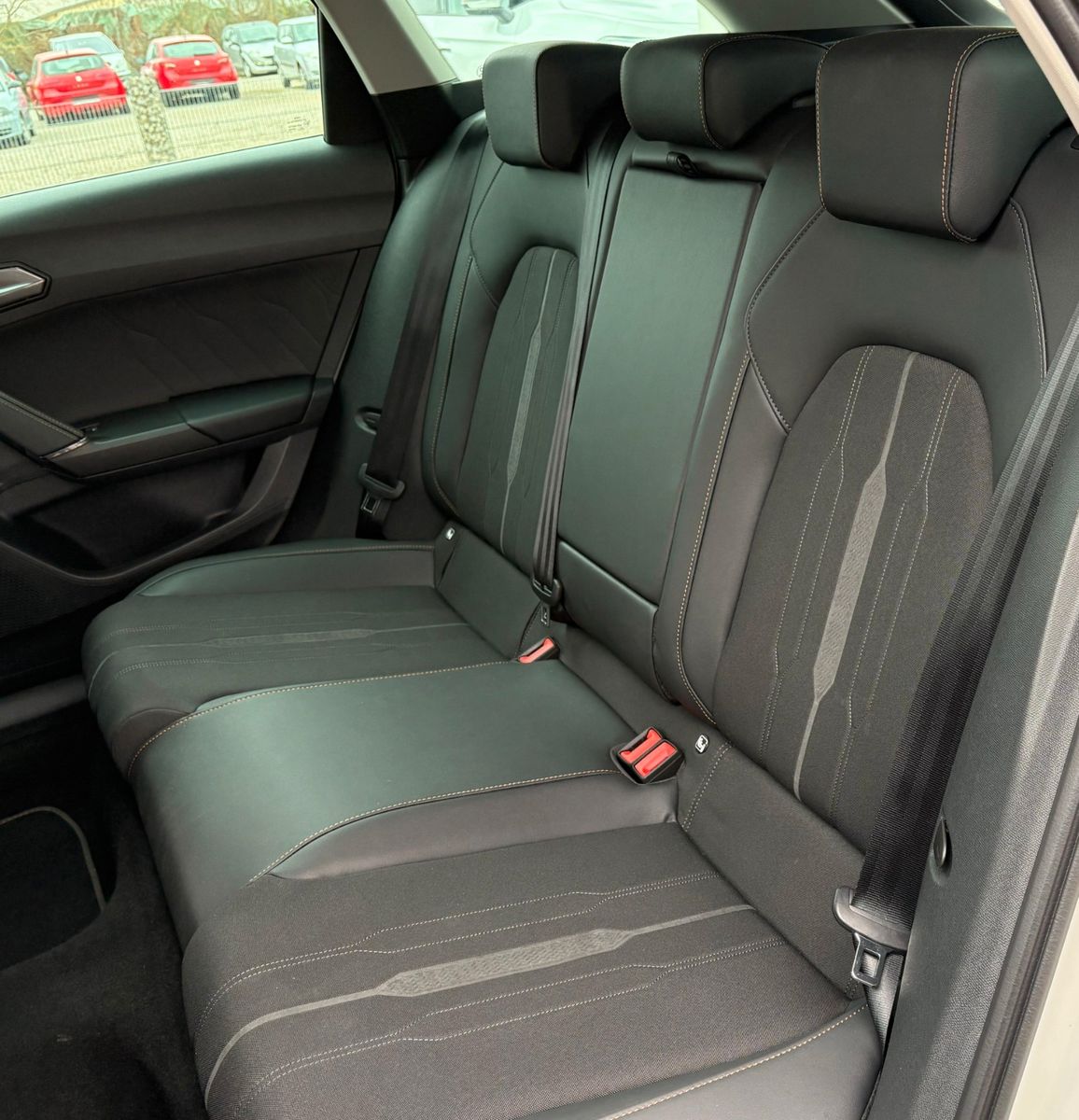 Cupra Leon 1.5 ST e-Hybrid - Samsaru's Car Outlet