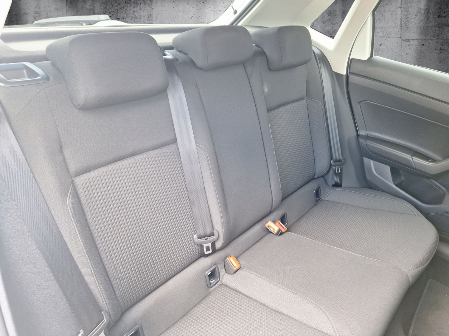 Volkswagen Polo VI 1.0 TSI Comfortline - Samsaru's Car Outlet