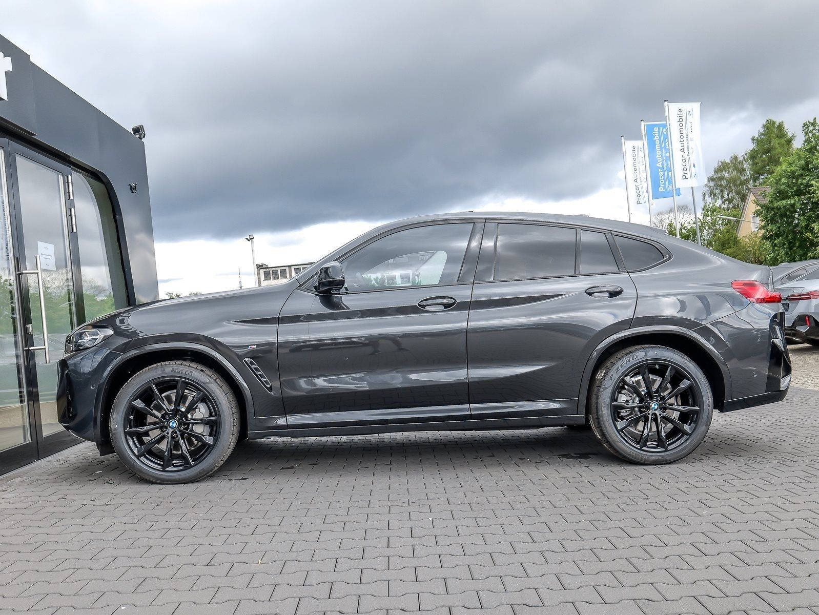 BMW X4 xDrive30d M Sport PANO ACC AHK RFK NAVI LED