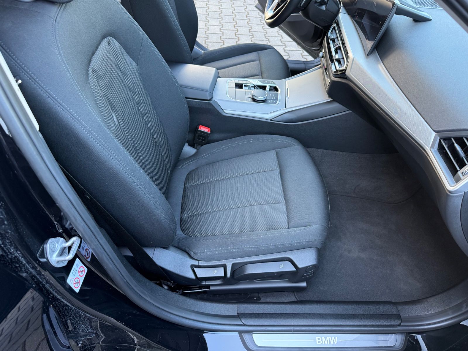 BMW 320d - Samsaru's Car Outlet