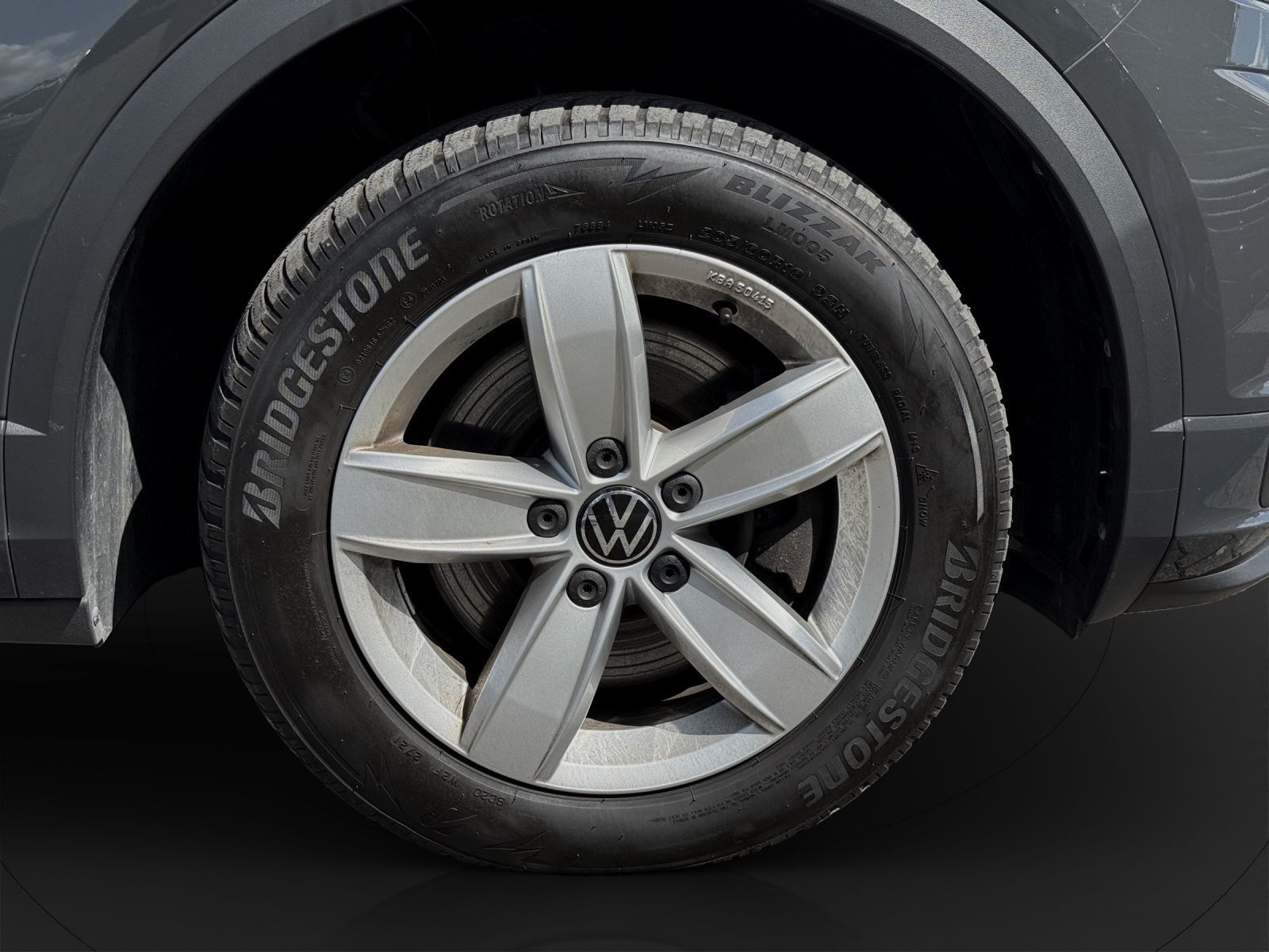 Volkswagen T-Roc TSI DSG 4M R-LINE - Samsaru's Car Outlet