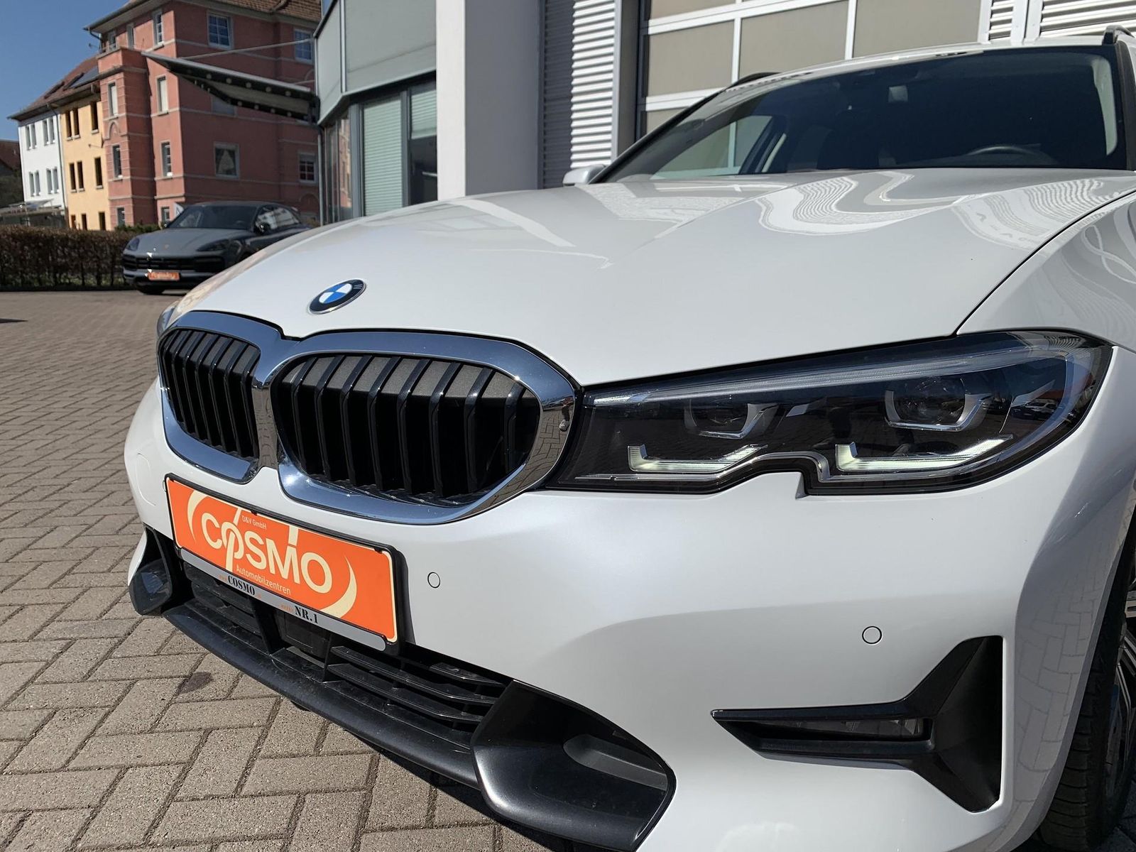 BMW 330i SportLine - Samsaru's Car Outlet