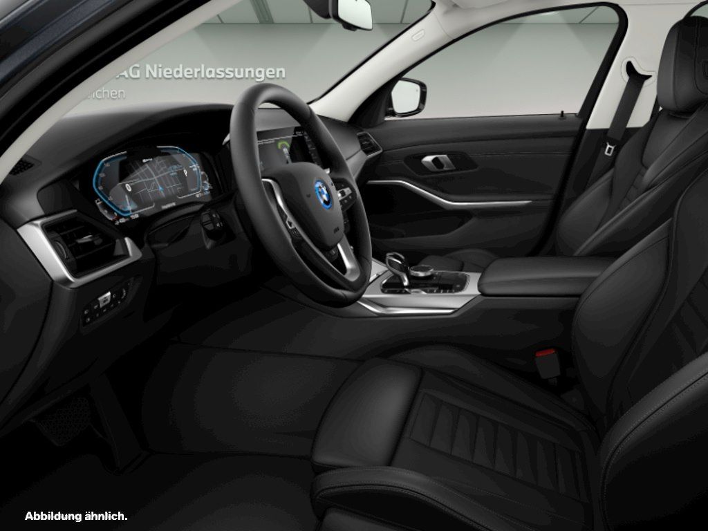 BMW 330e Touring Sport Line - Samsaru's Car Outlet