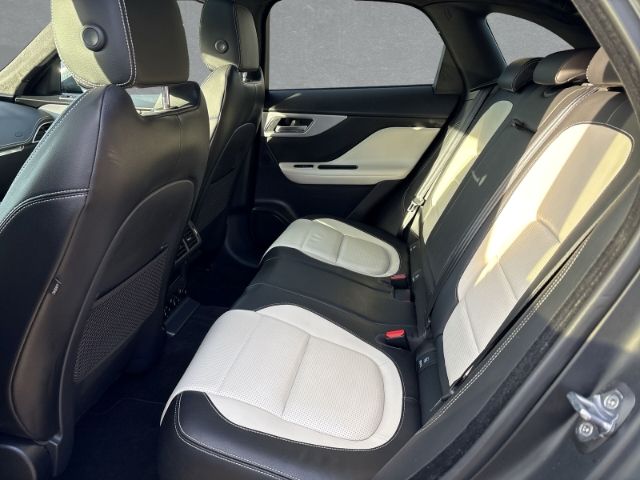 Jaguar F-Pace 20d R-Sport AWD BlackPack 20''LM Standhz