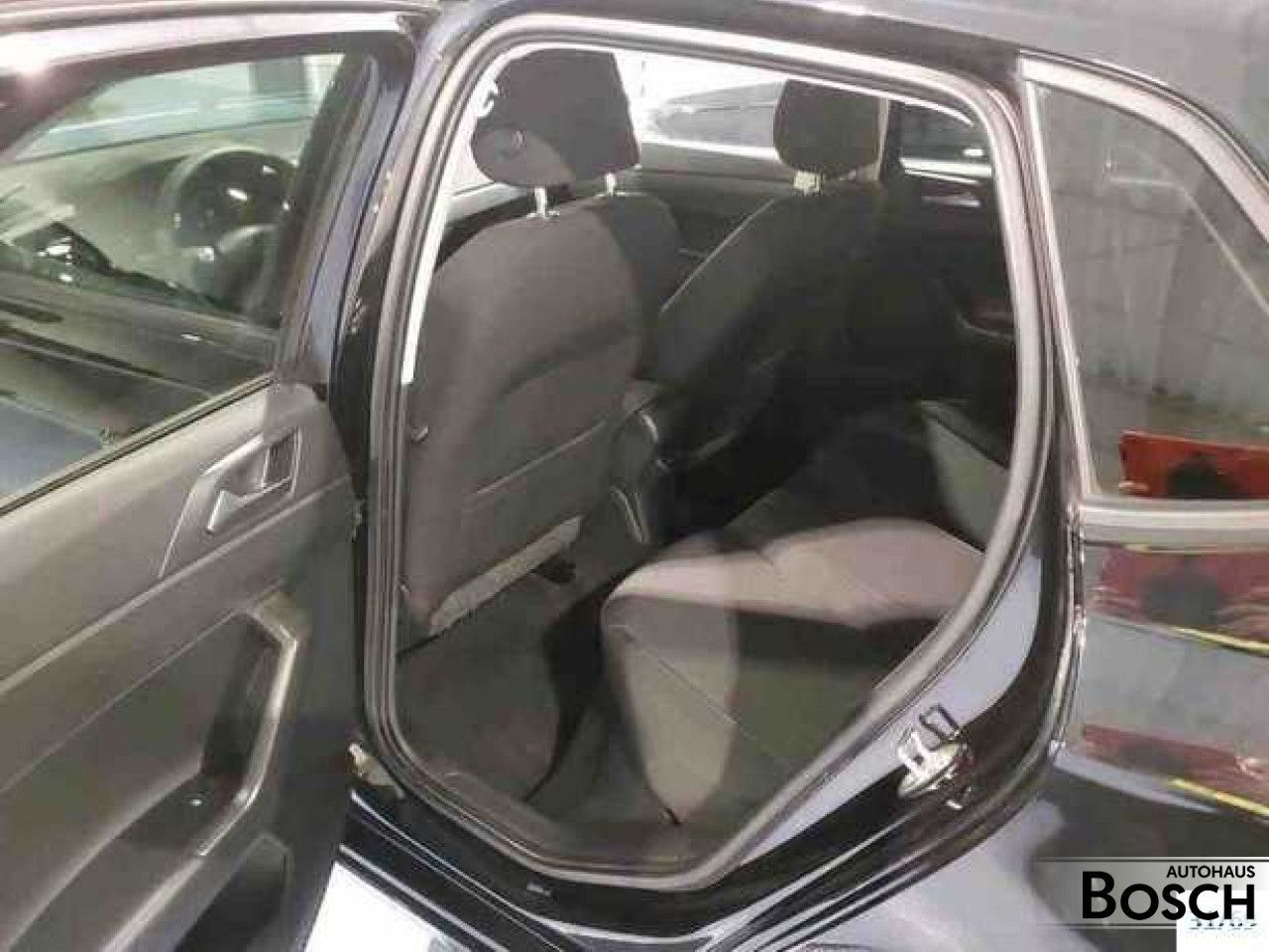 Volkswagen Polo 1.0 TSI Comfortline DSG - Samsaru's Car Outlet