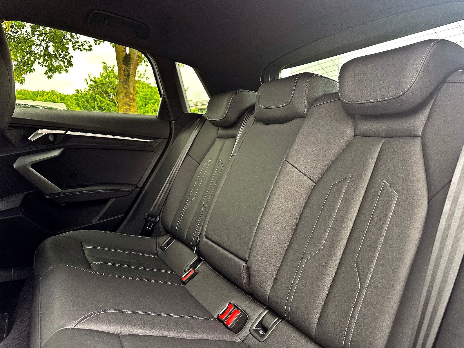 Audi A3 Sportback 45TFSIe S LINE BLACK PANO KAMRA VC+