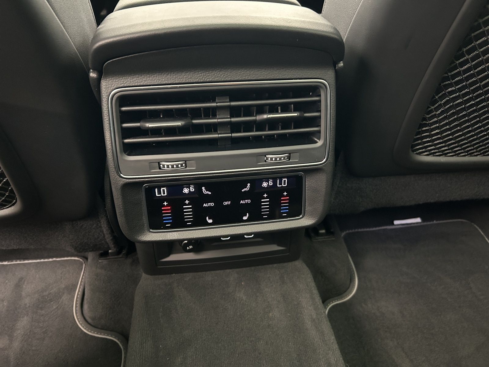 Audi Q7 50 TDI quattro S line*Navi*Matrix*Alu*AHK*HUD