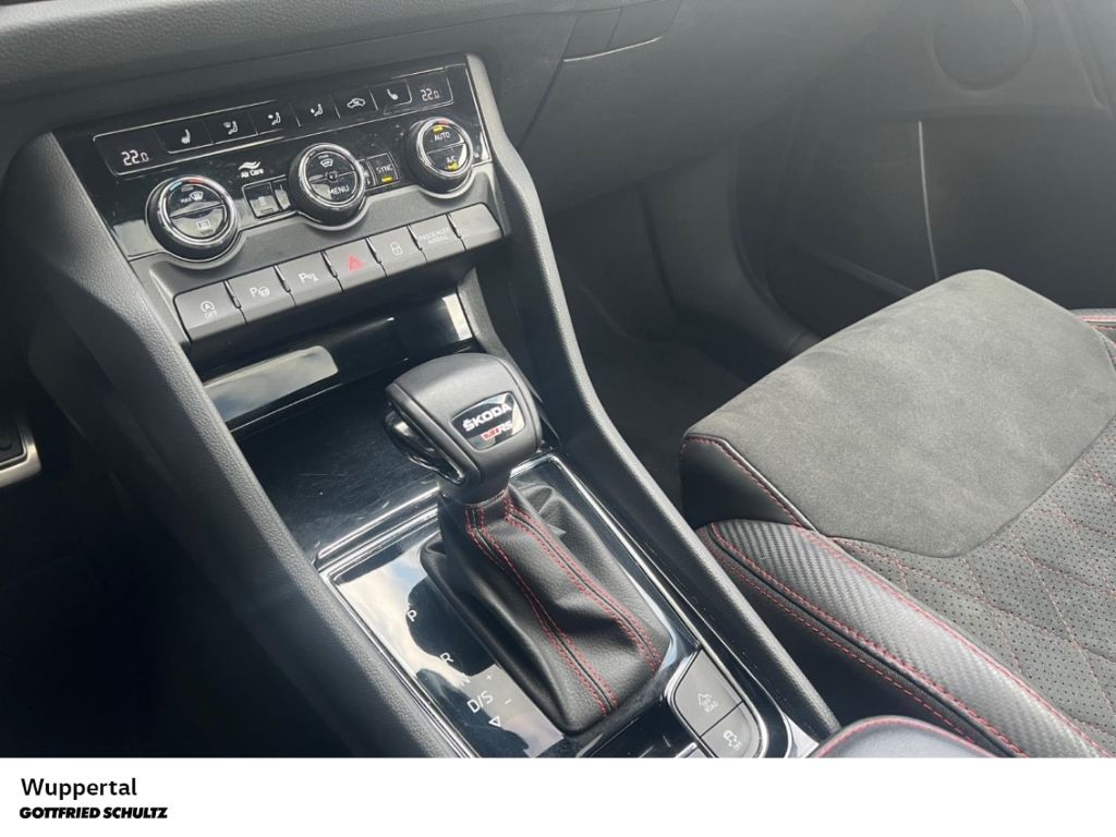 Skoda Kodiaq RS 245 PS PANO STANDHZ MATRIX DCC NAVI AC