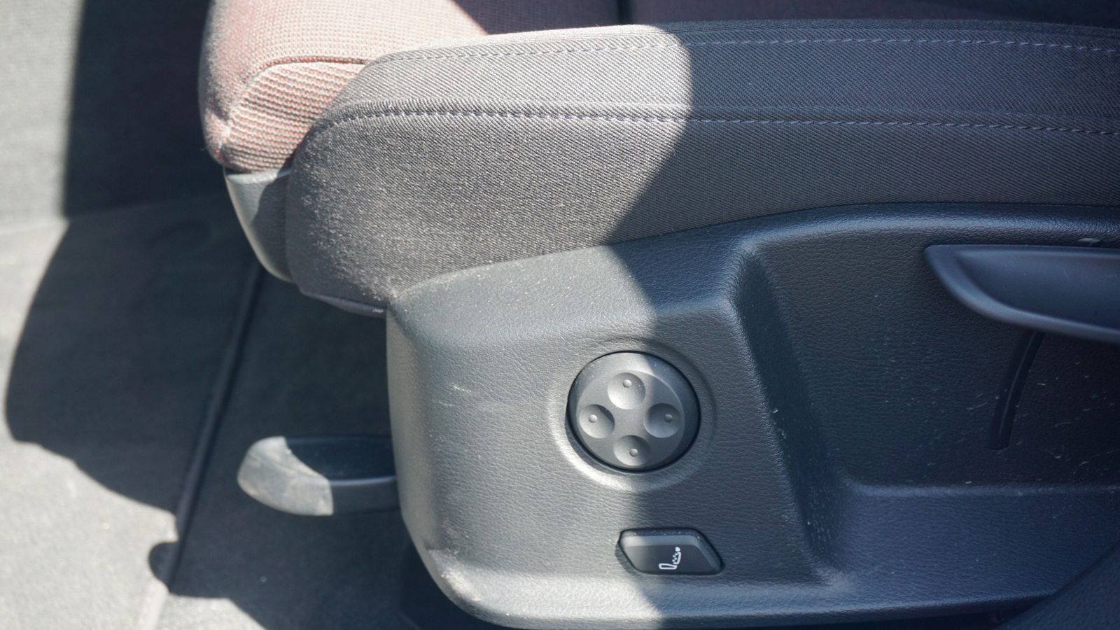 Audi A4 40 quattro S-Line - Samsaru's Car Outlet
