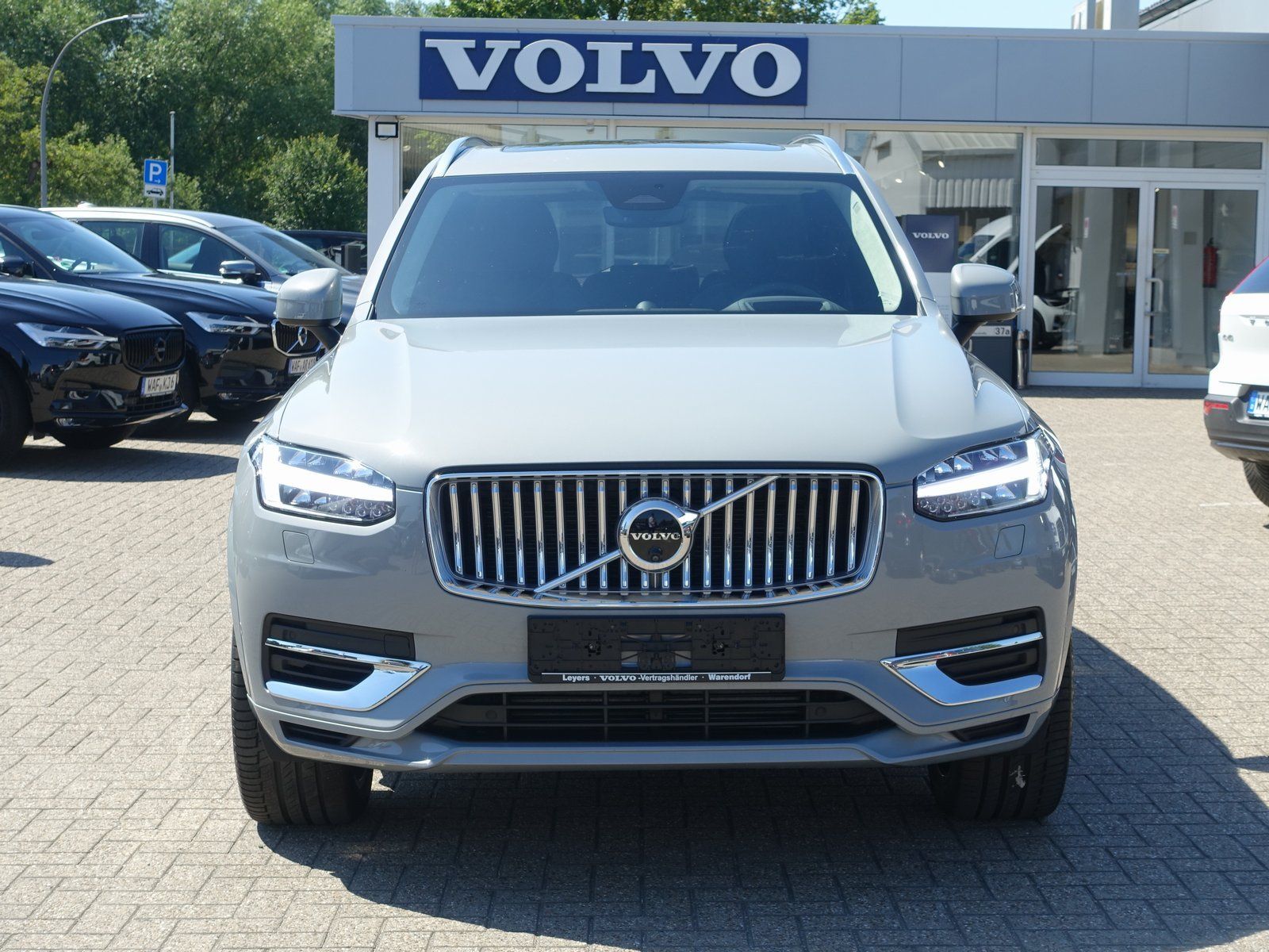 Volvo XC90 Recharge Ultimate Bright T8 AWD - Samsaru's Car Outlet