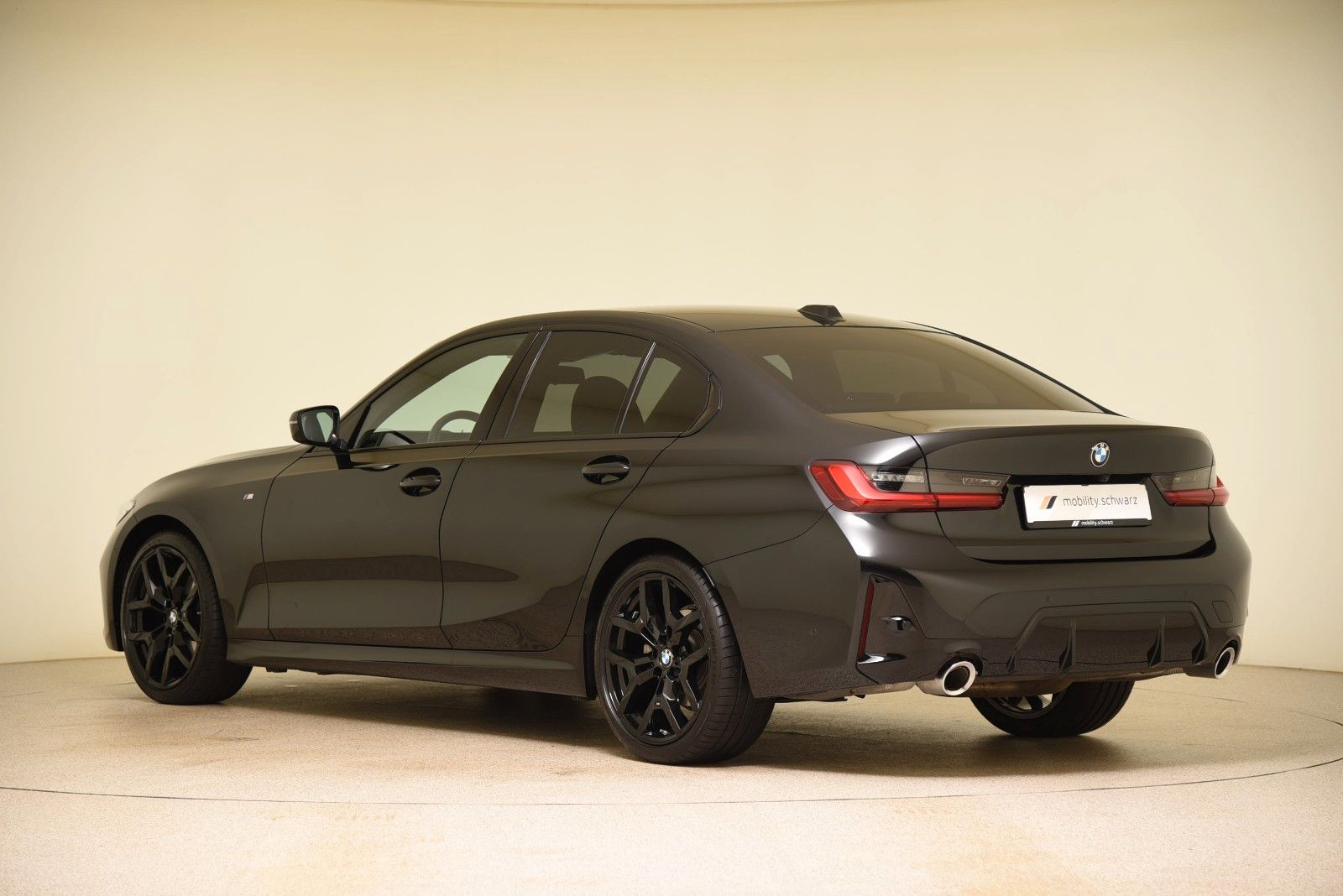 BMW 320d xDrive M Sport ACC HiFi HUD LED DAB Alarm