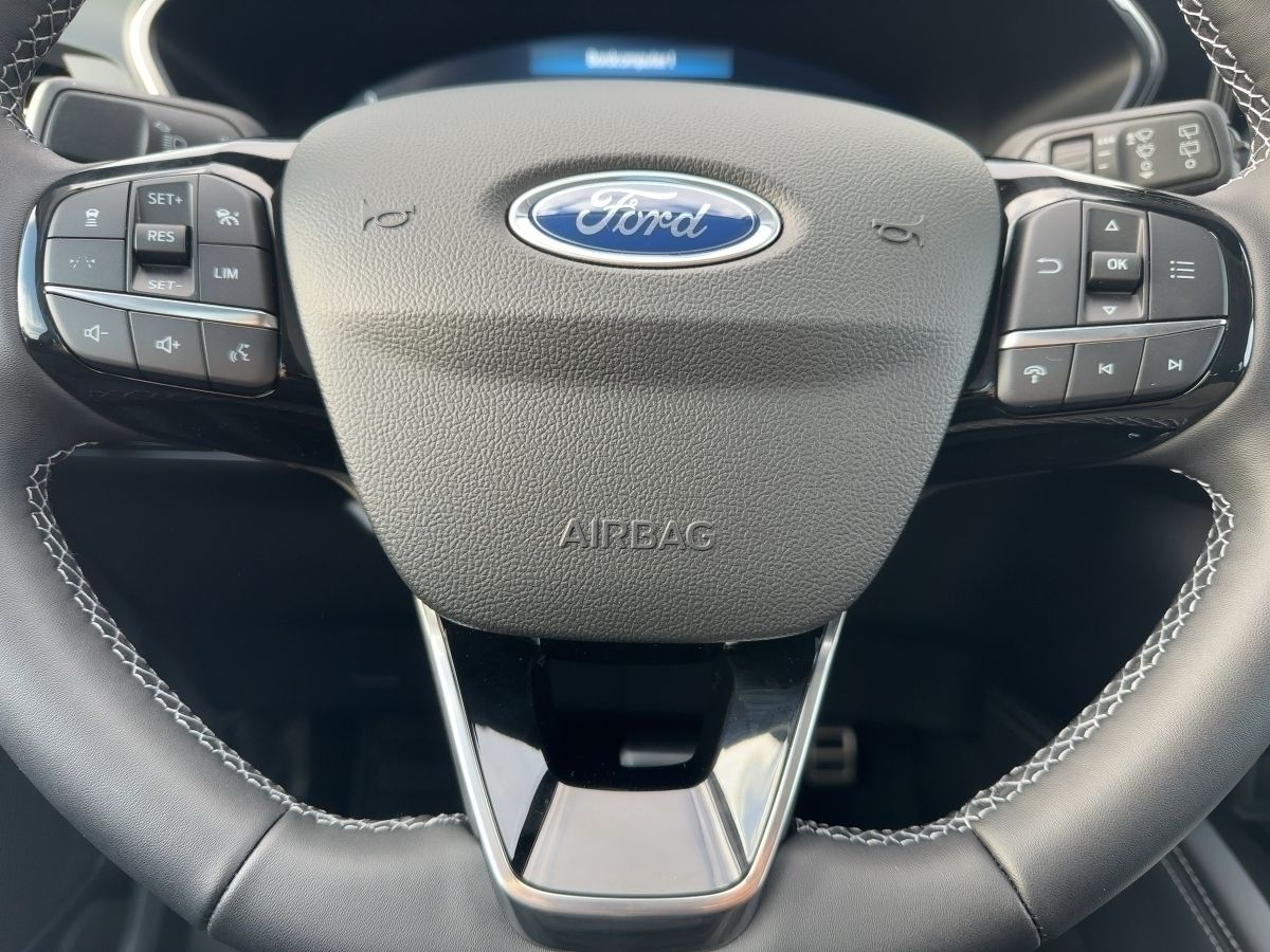 Ford KUGA Active X - Samsaru's Car Outlet