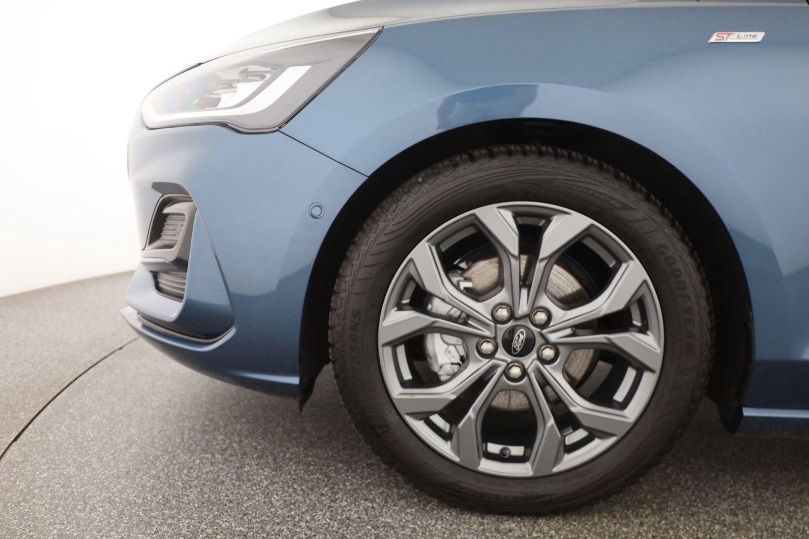 Ford Focus Turnier 1.0 EB ST-Line X LED Navi ACC AHK
