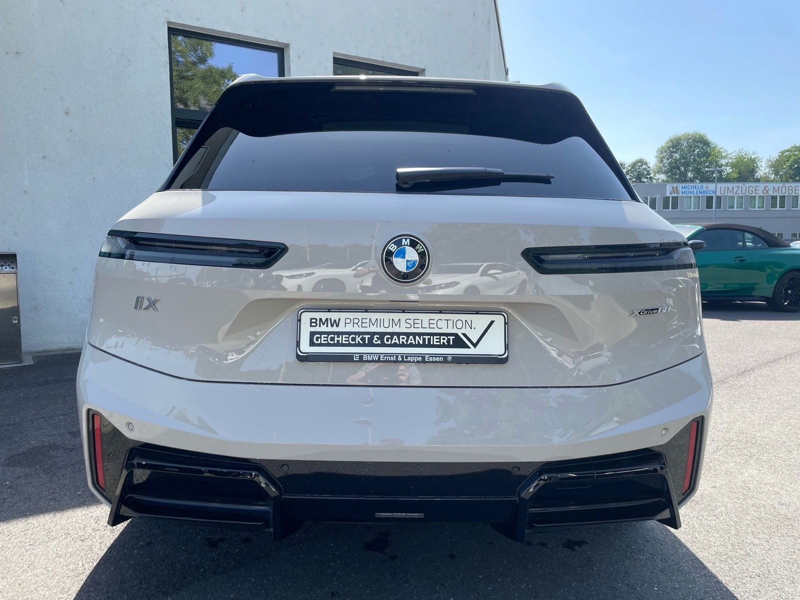 BMW iX xDrive60 M Sport Pro || Pano AHK Autobahnass