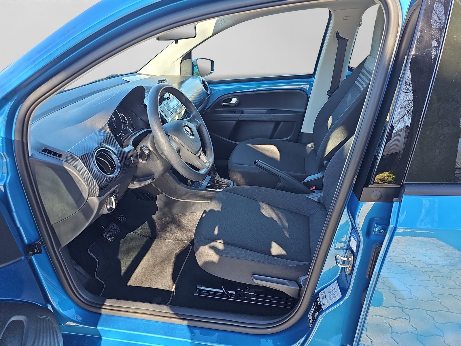 Volkswagen up! e-Up! - Samsaru's Car Outlet