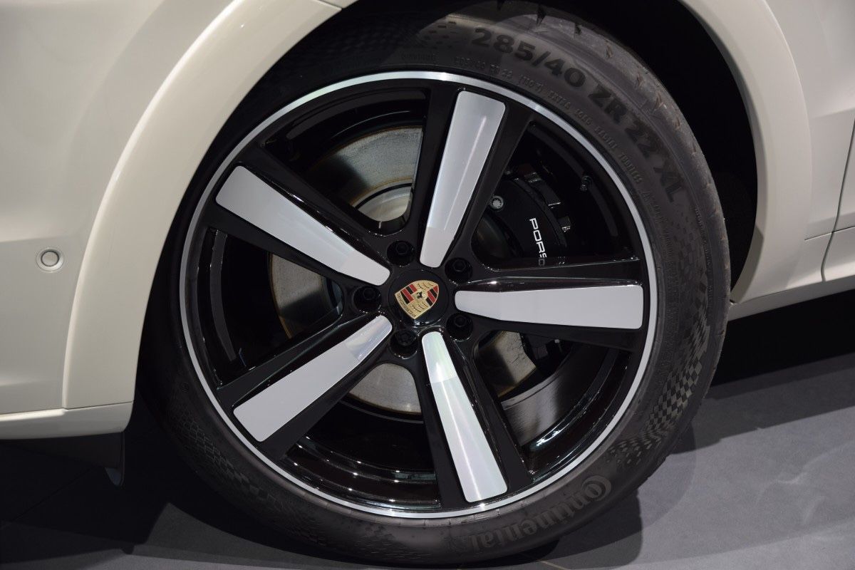 Porsche Cayenne S E-Hybrid*SportDesign*SportAbgas*ACC*