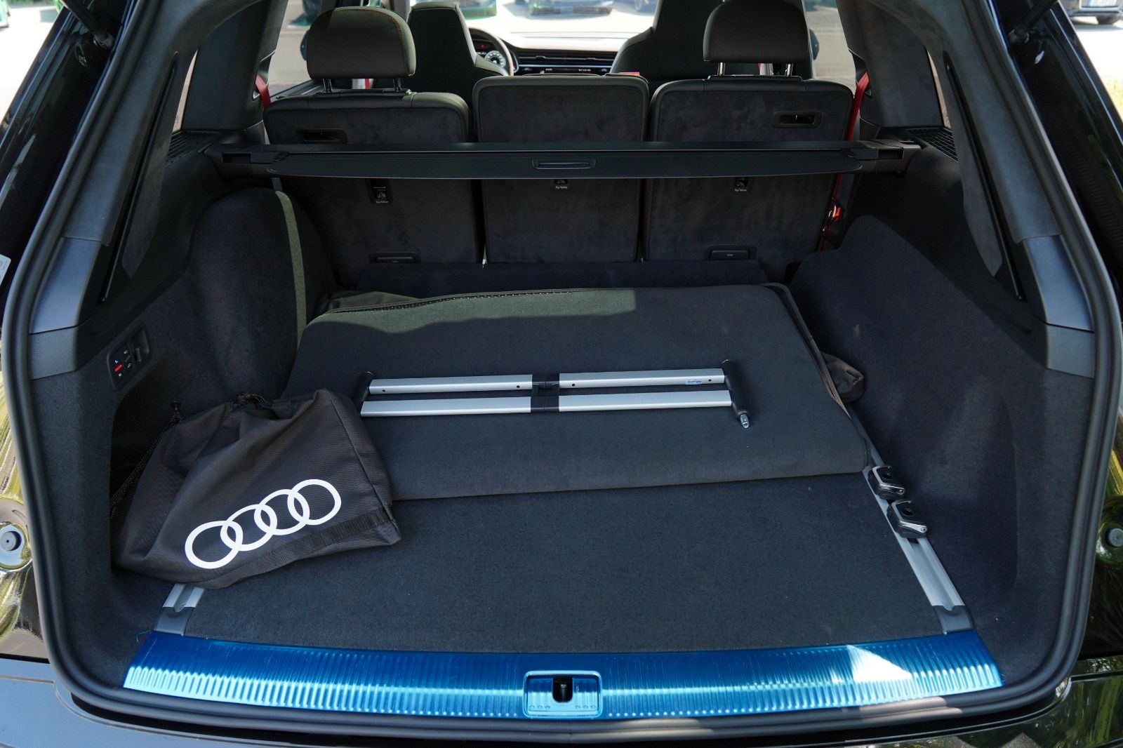 Audi Q7 60 TFSIe  CARBON OLED LASER MASSAGE SOFTCLOSE