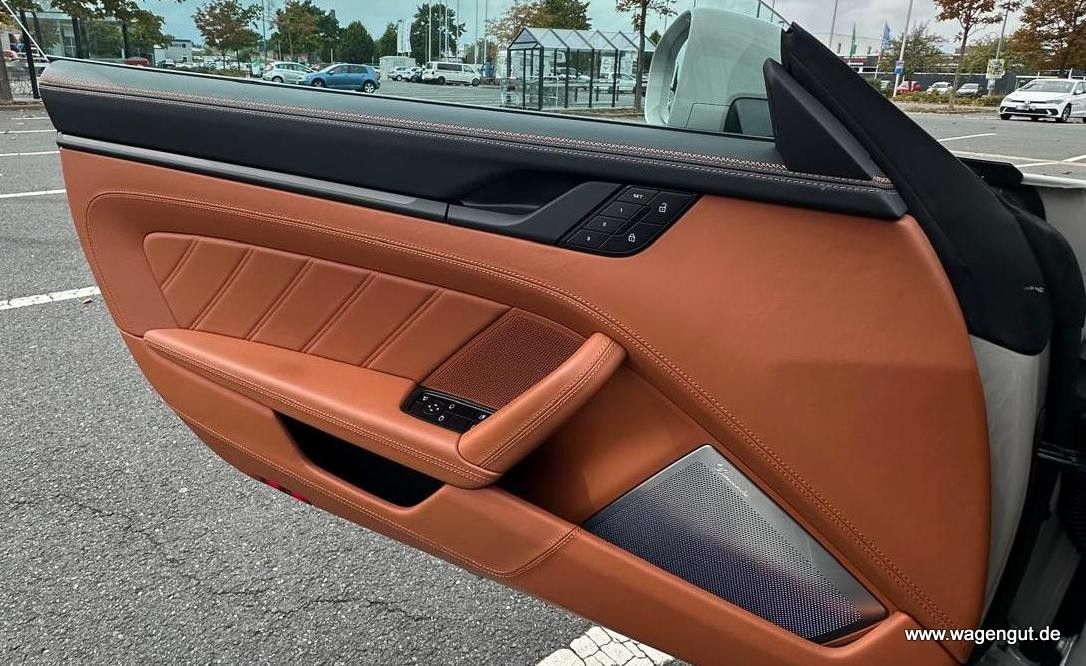 Porsche 911 Targa 4 GTS BURMESTER*CARBON*