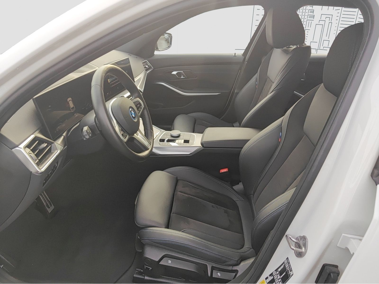 BMW 330e xDrive M Sport - Samsaru's Car Outlet