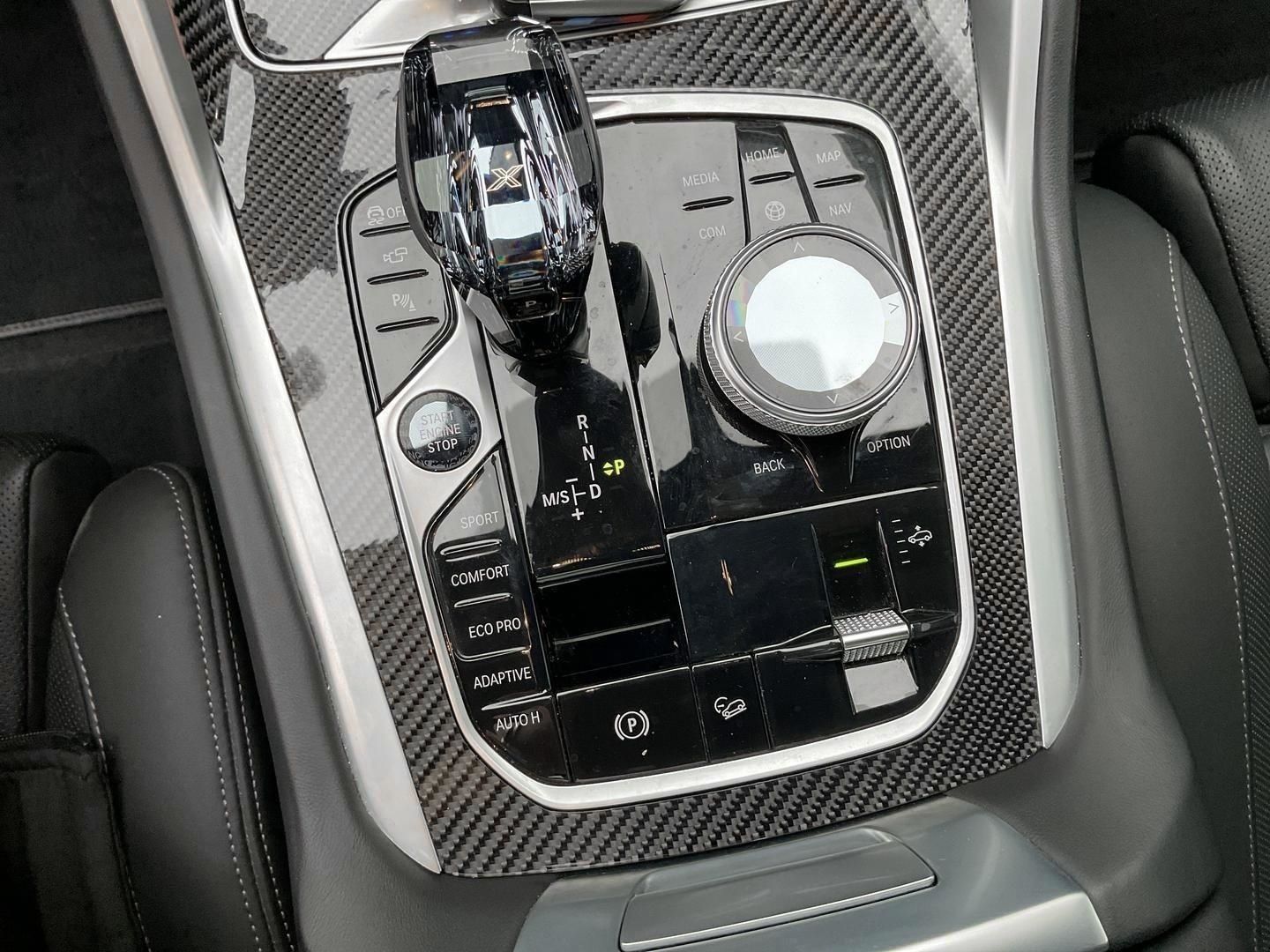 BMW X6 xDrive 40d M Sportpaket AHK HUD Pano Luftfede
