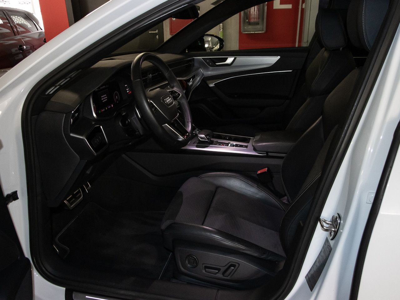 Audi A6 Avant Sport 45 TFSI quattro S line Head Up