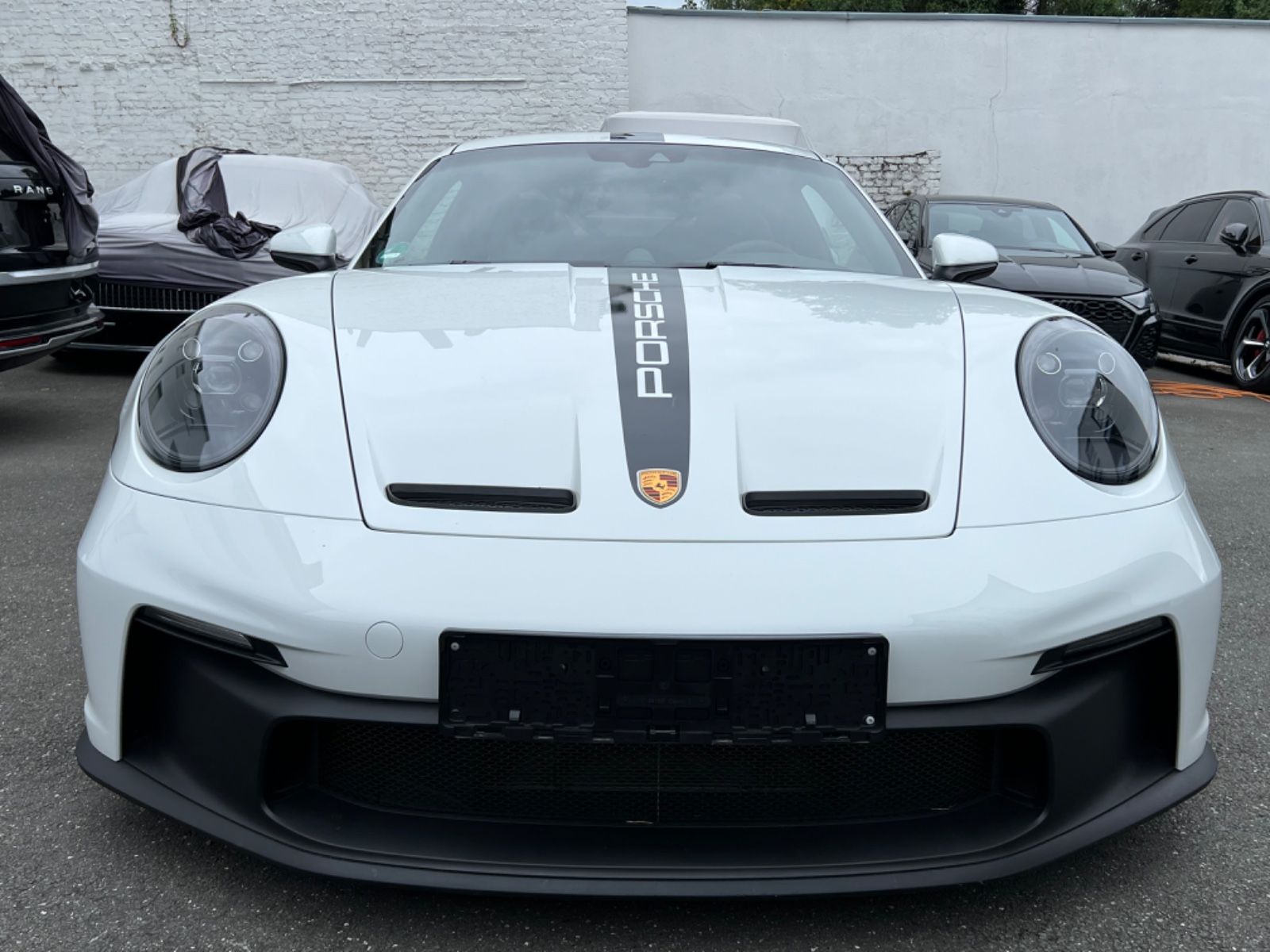 Porsche 911 GT3 - Samsaru's Car Outlet